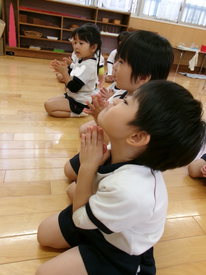 お部屋でのお祈り☆