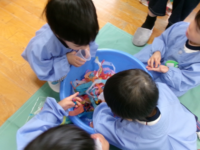 何作ろうかな～☆わかば・さくらんぼ組