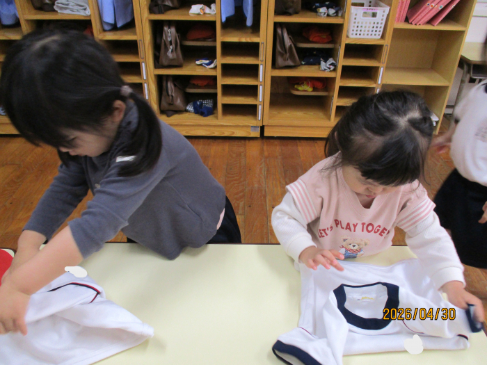 体操服も畳むよ♪