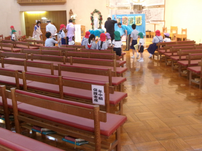 南山小学校のお御堂
